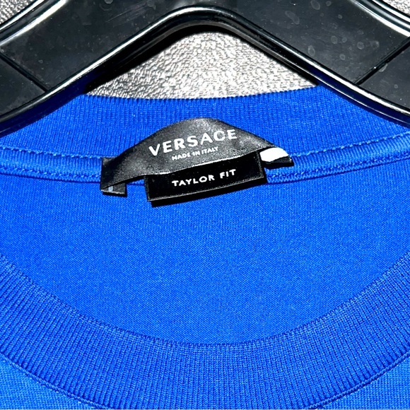 Versace embroidered t-shirt - Picture 3 of 5